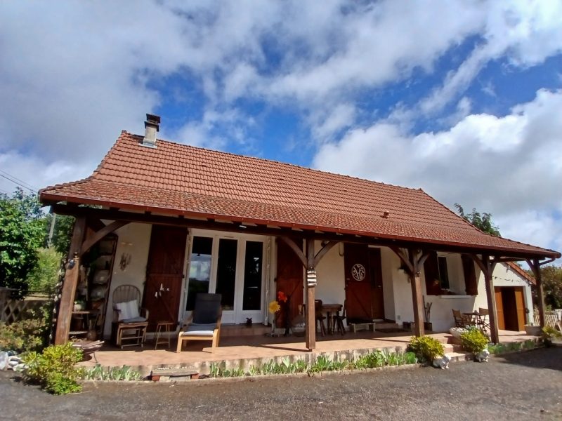 Maison 3 chambres de plain-pied à vendre St Pierre de Frugie Dordorgne